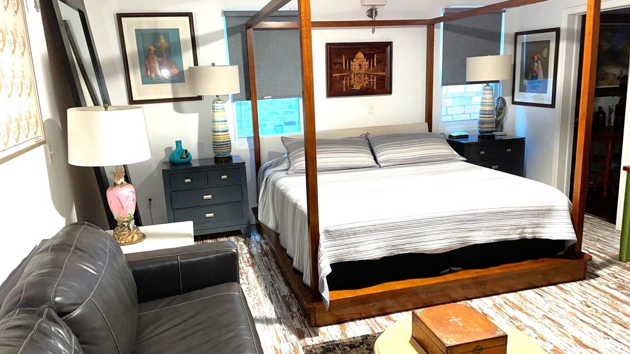 Photo of Bedroom in Central Business District