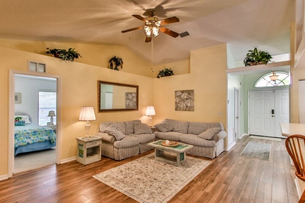 Photo of Outdoor in Sebastian Highlands