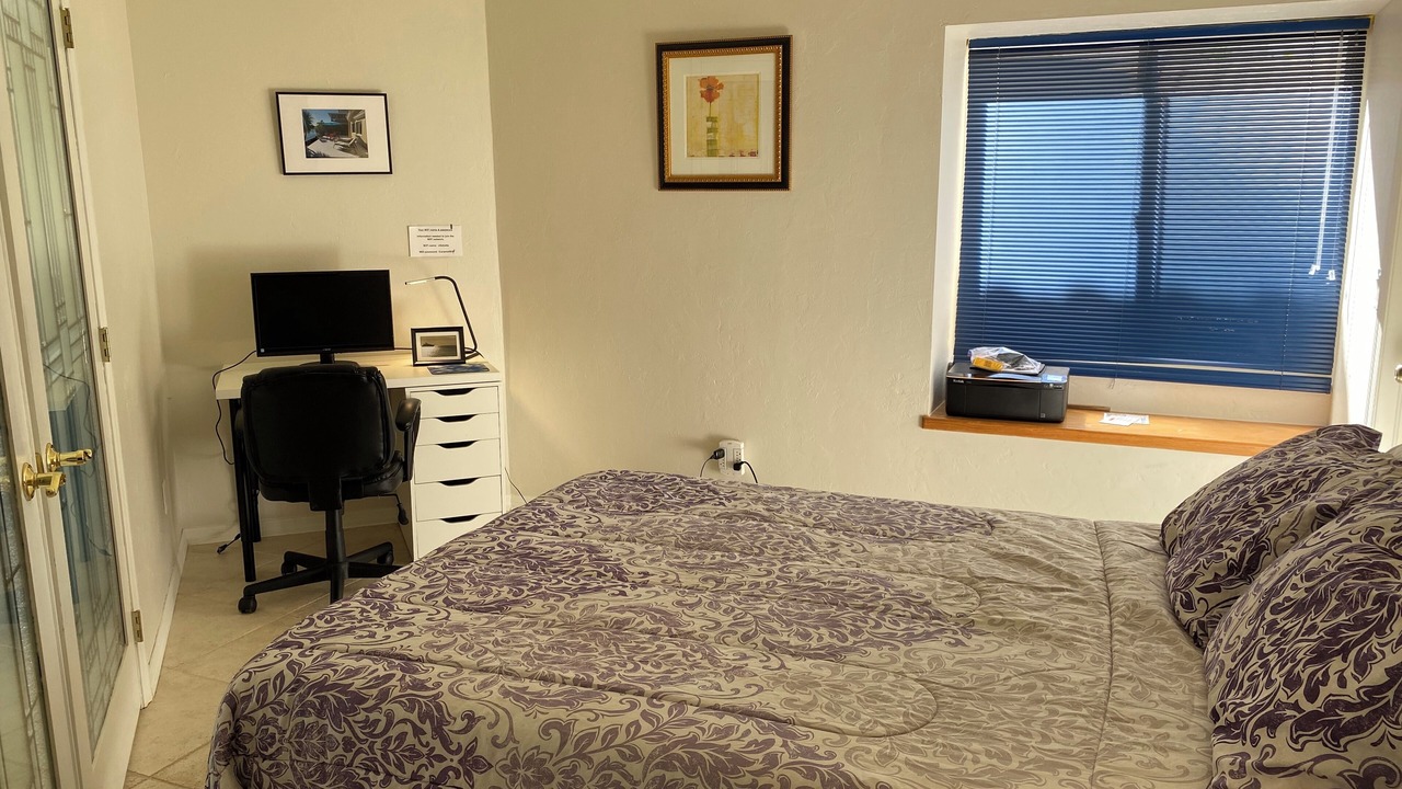 Photo of Bedroom in Bonita Shores
