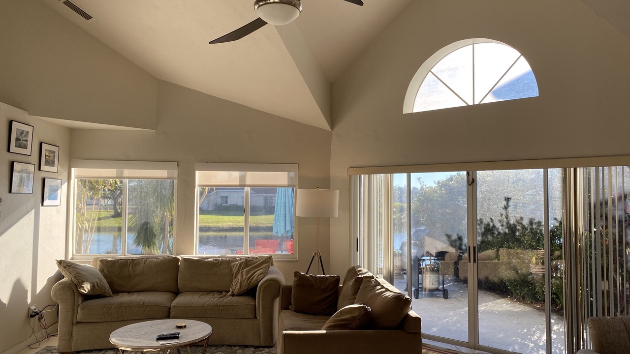 Photo of Livingroom in Bonita Shores