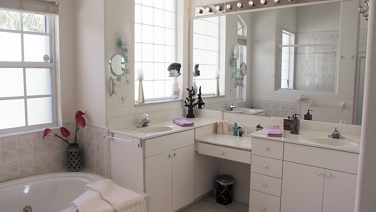 Photo of Bathroom in Pelican