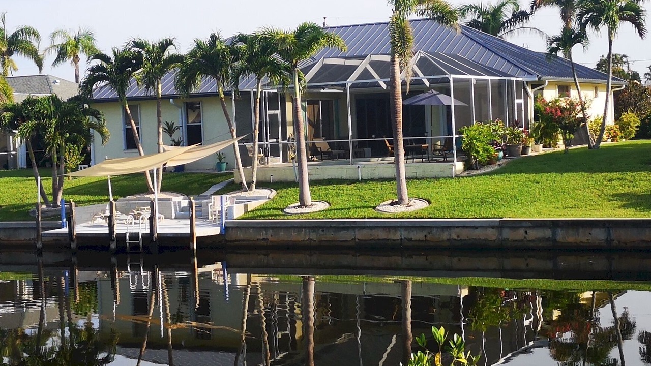 Photo of Others in Pelican