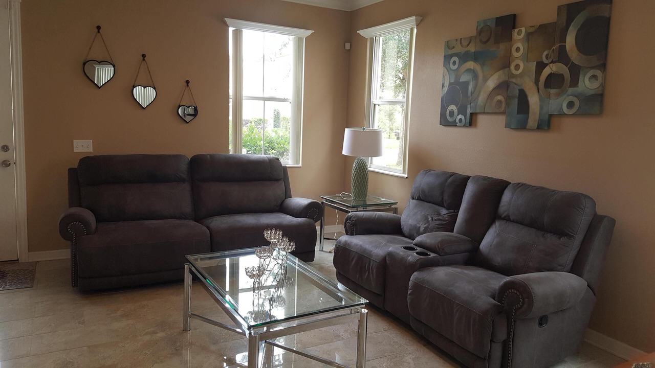 Photo of Livingroom in Windwood Bay