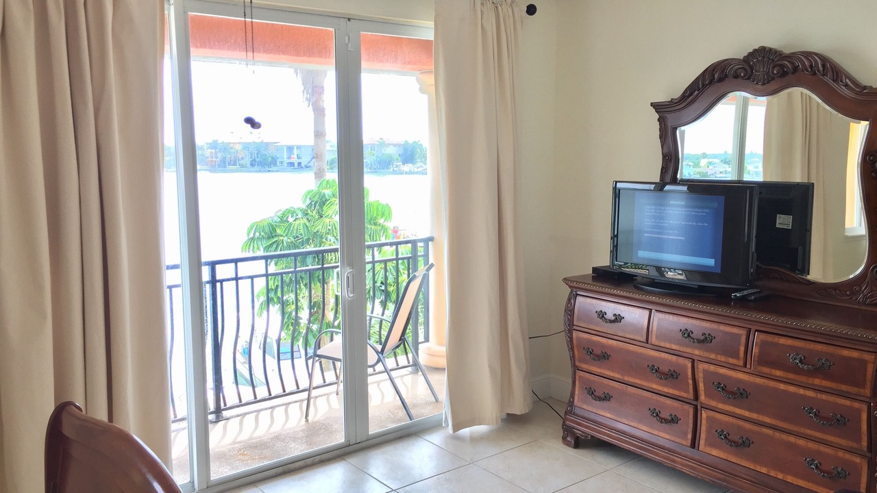 Photo of Livingroom in Redington Shores