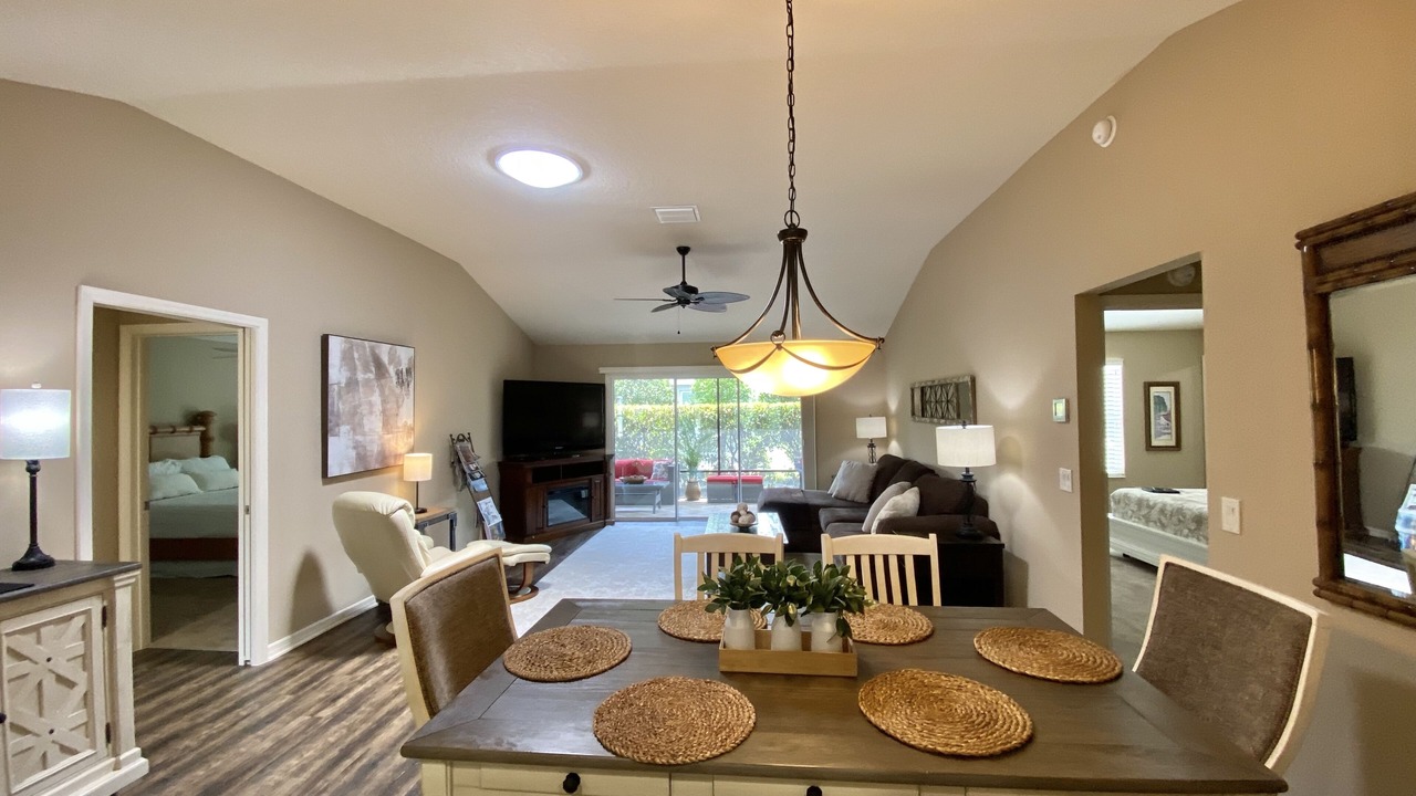 Photo of Bedroom in Village of Collier