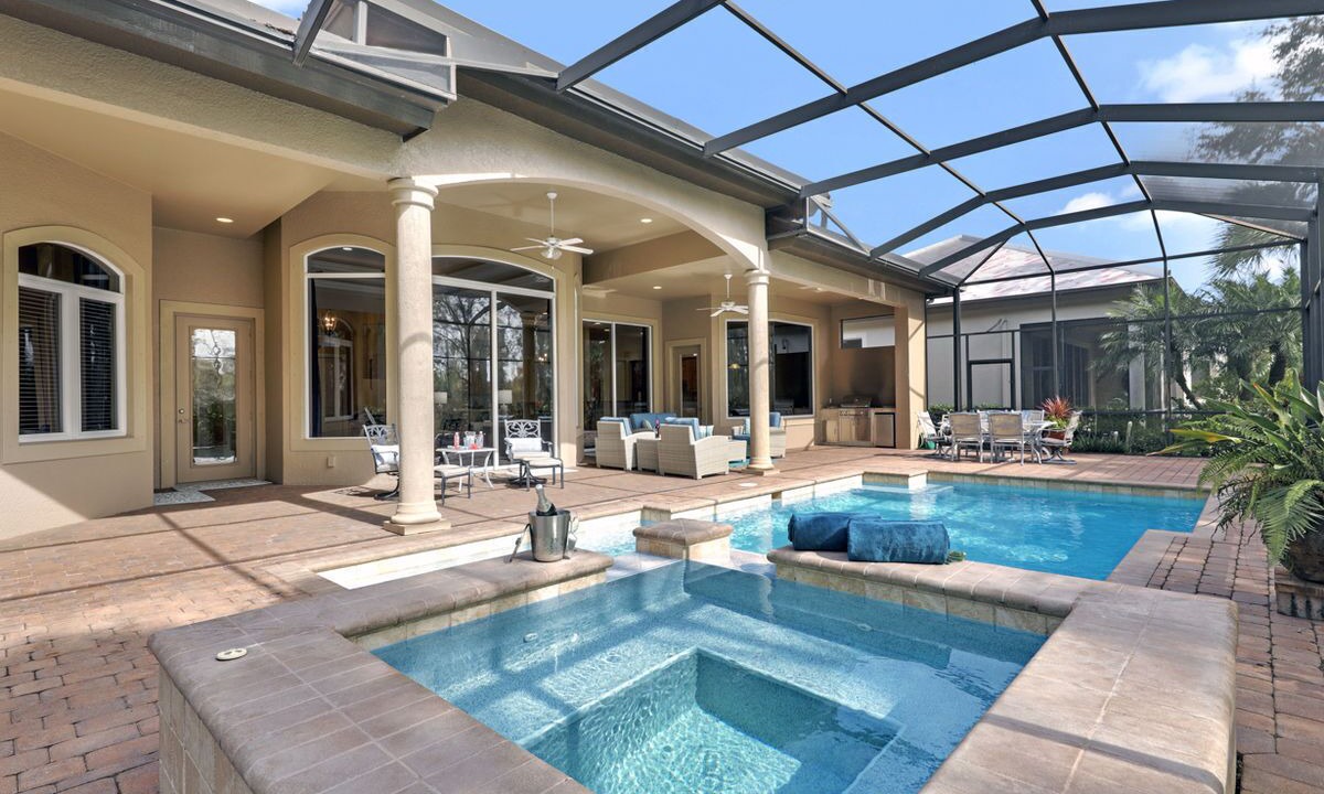 Photo of Outdoor in Naples