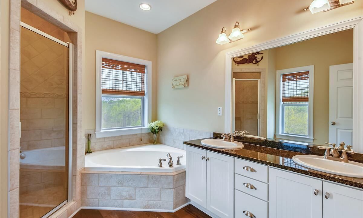 Photo of Bathroom in Sea Palm Village