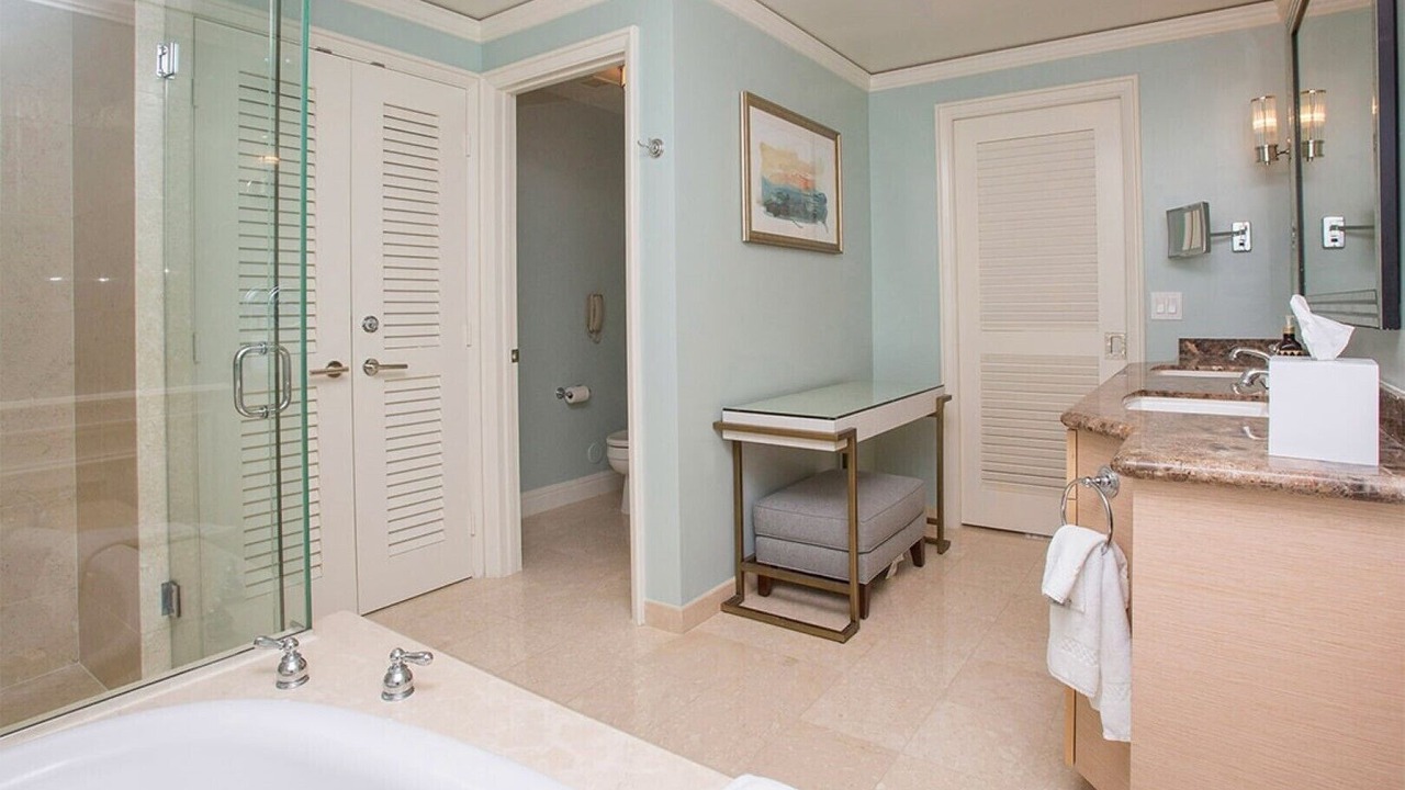 Photo of Bathroom in Key Biscayne