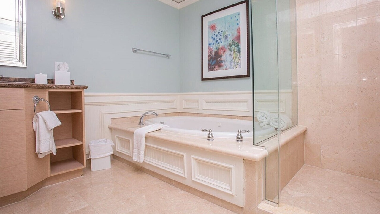 Photo of Bathroom in Key Biscayne