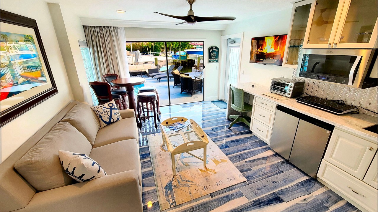 Photo of Livingroom in Florida North Atlantic Coast