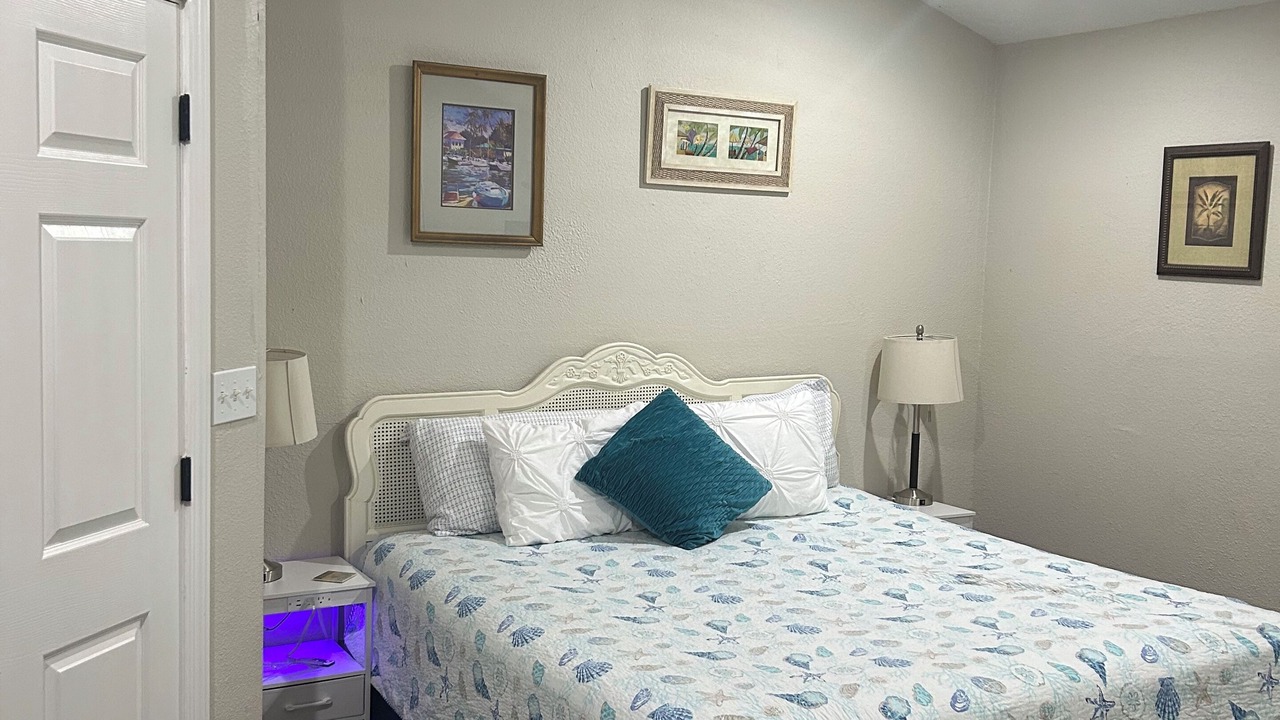 Photo of Bedroom in Apalachicola