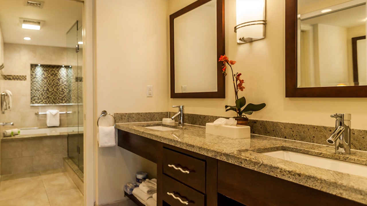 Photo of Bathroom in Historic Seaport