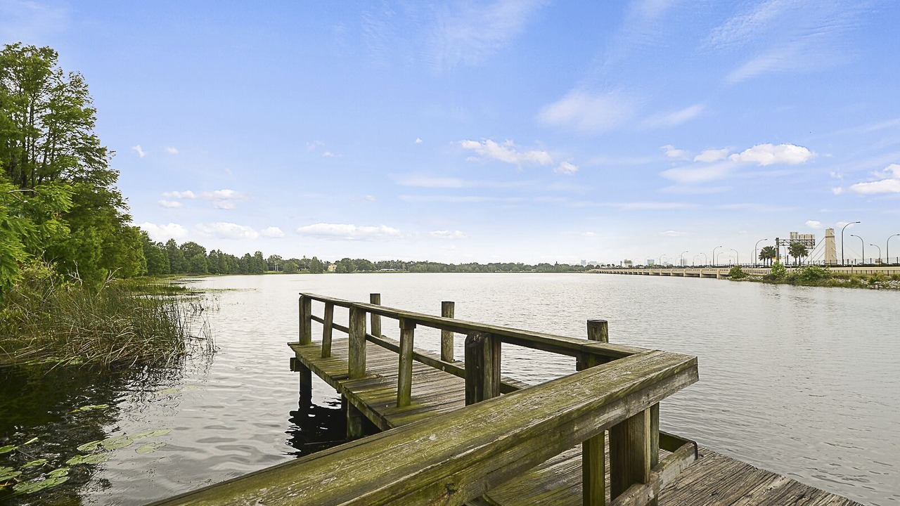 Photo of Outdoor in Lake Underhill