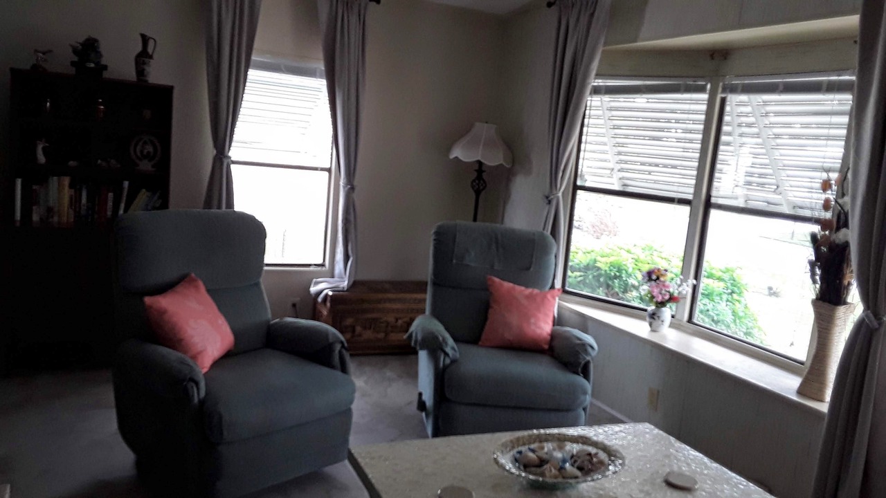 Photo of Livingroom in Barefoot Bay