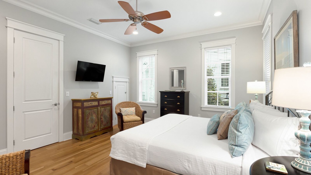 Photo of Bedroom in Lakeside at Blue Mountain Beach