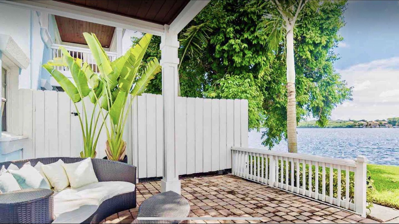 Photo of Patio Balcony in Coquina Key
