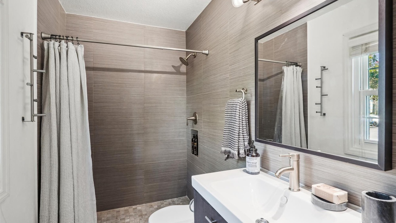 Photo of Bathroom in Coquina Key