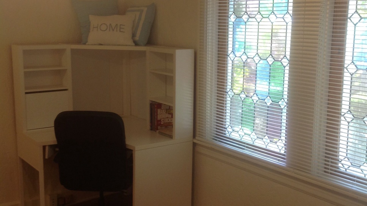Photo of Bedroom in Historic Kenwood
