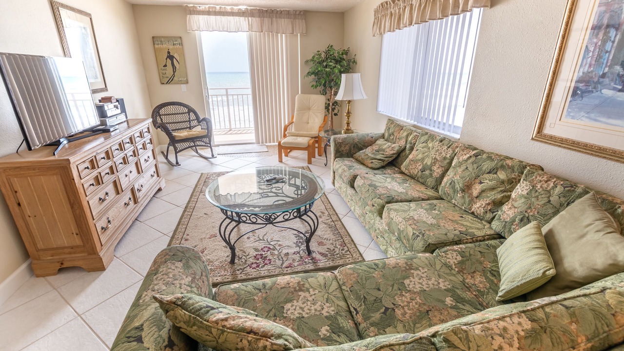 Photo of Livingroom in Indian Harbour Beach