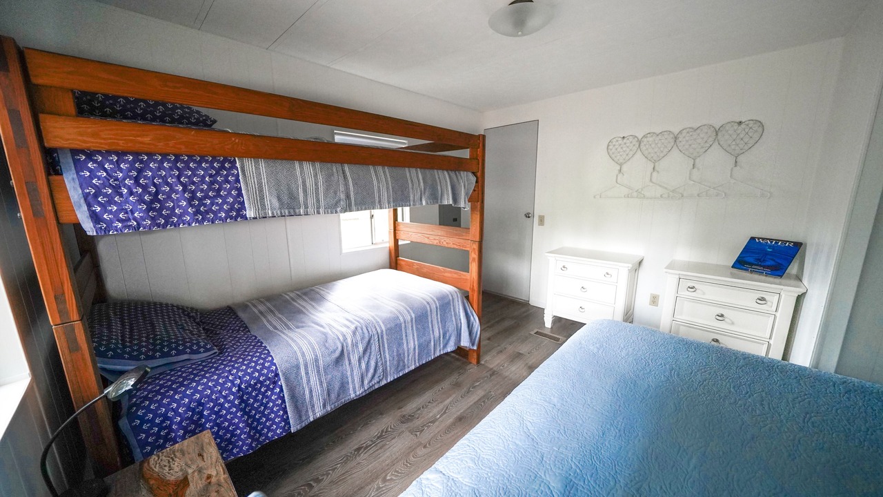 Photo of Bedroom in Dunnellon