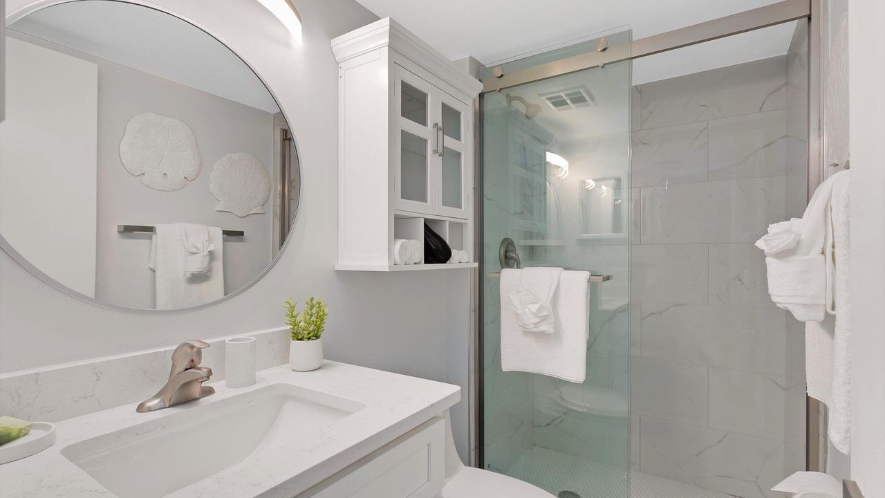 Photo of Bathroom in Avon By The Sea