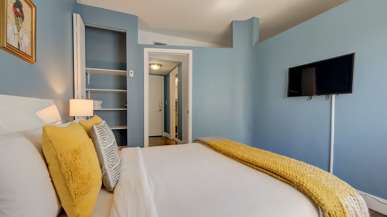 Photo of Bedroom in South Beach