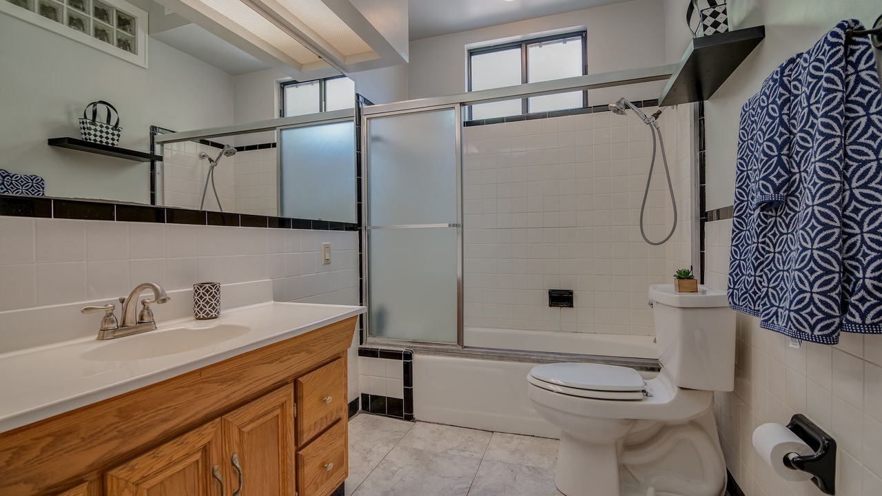 Photo of Bathroom in Duckpond