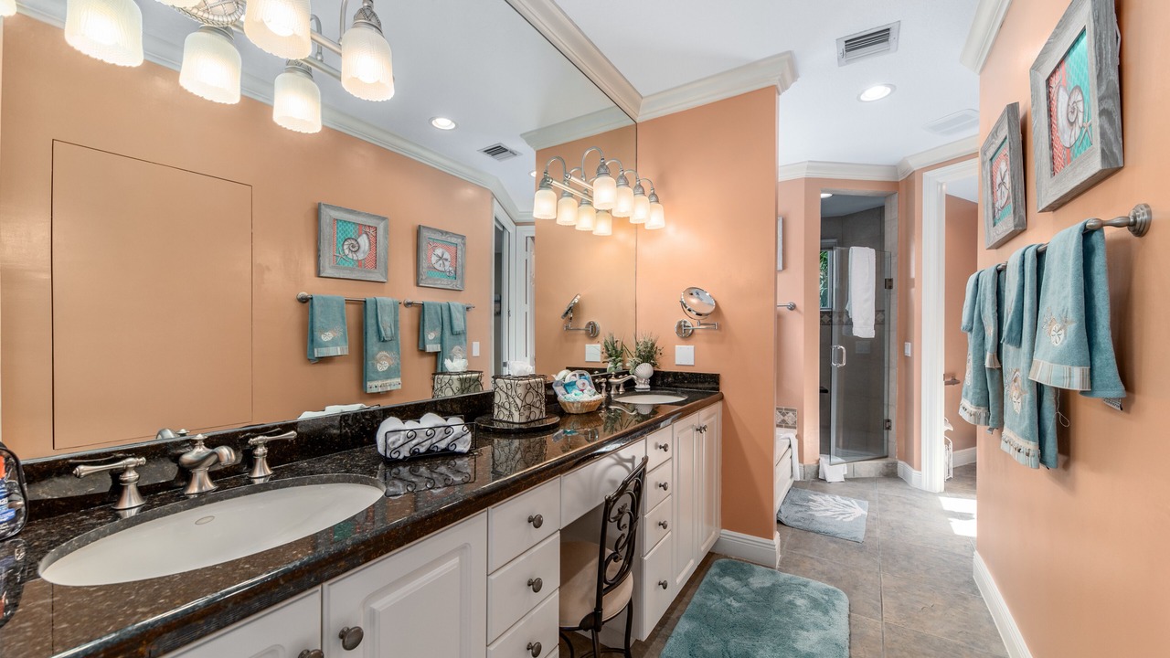 Photo of Bathroom in Jensen Beach