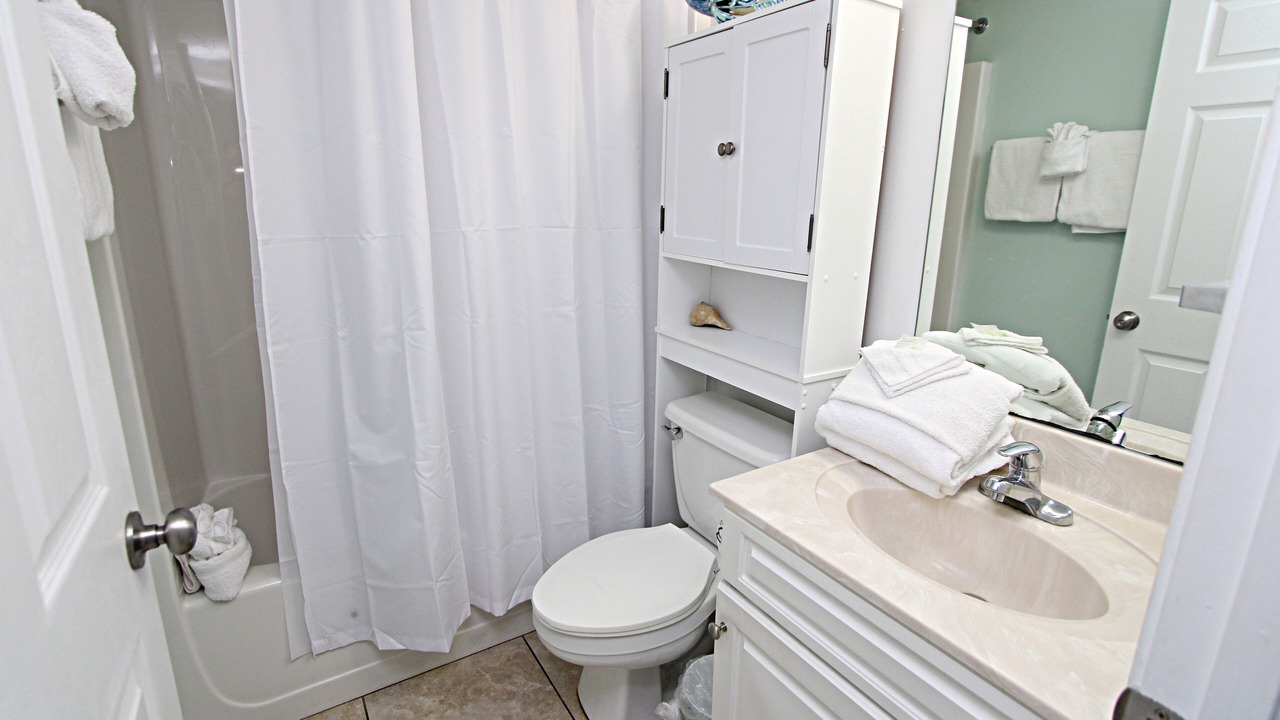 Photo of Bathroom in Ono Island