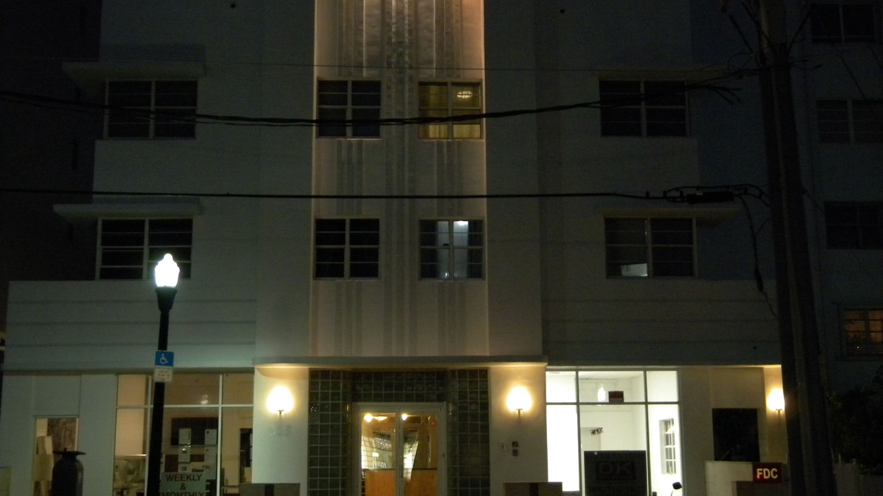 Photo of Others in South of Fifth