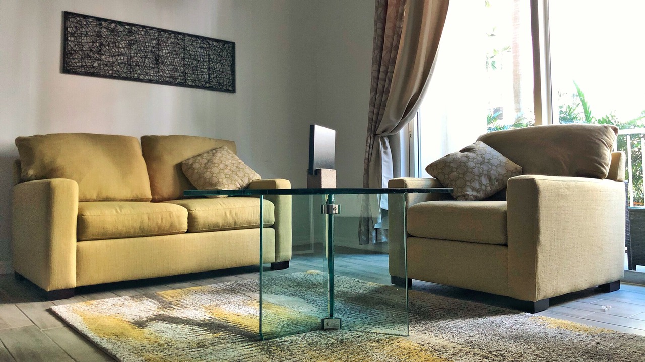 Photo of Livingroom in East Ocean Ave