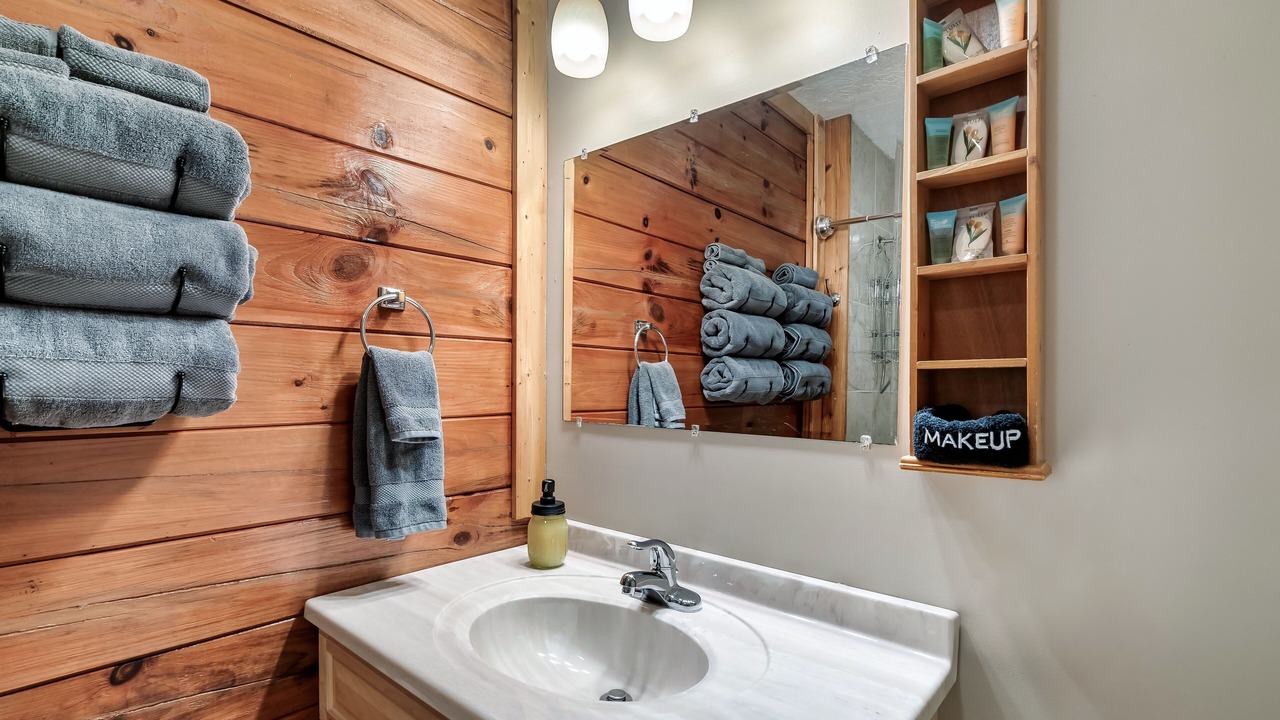 Photo of Bathroom in Vonore