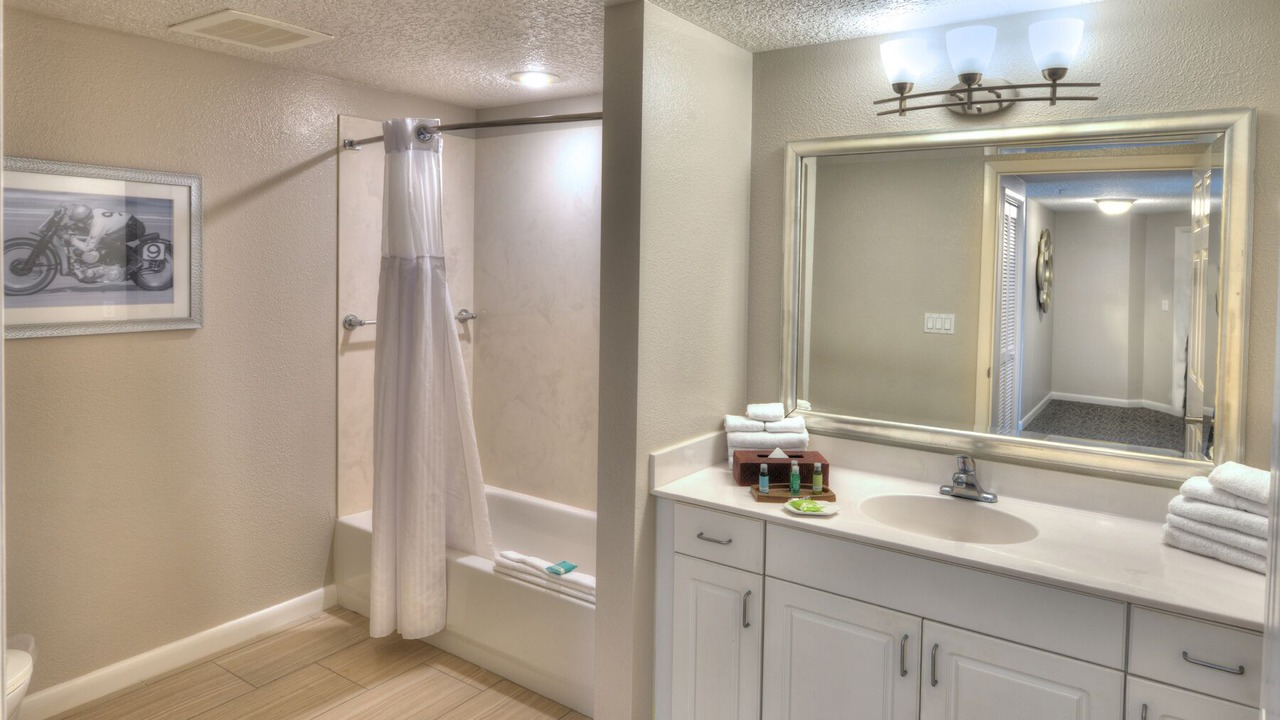Photo of Bathroom in Brush - Stewarts
