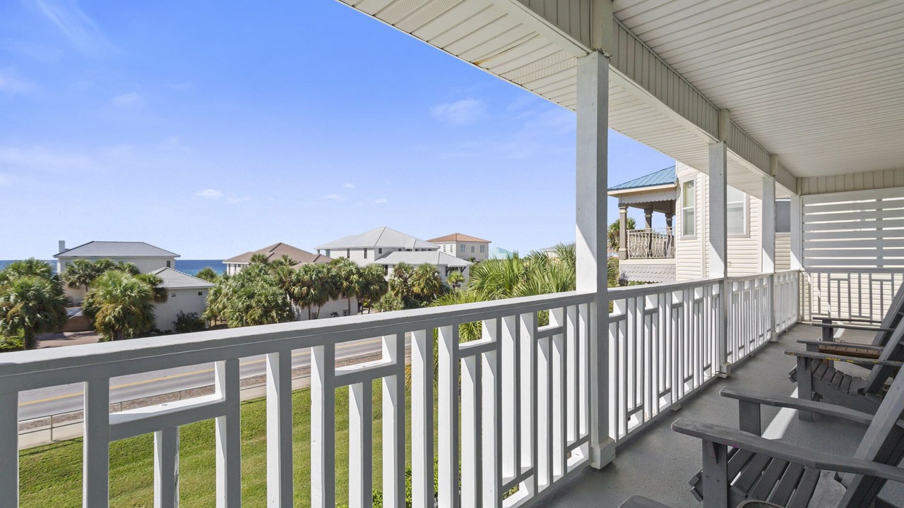 Photo of Patio Balcony in Crystal Shores