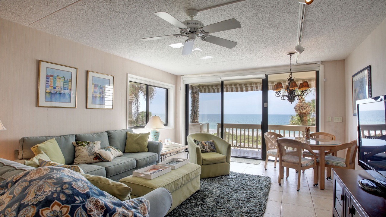 Photo of Livingroom in Belleair Beach