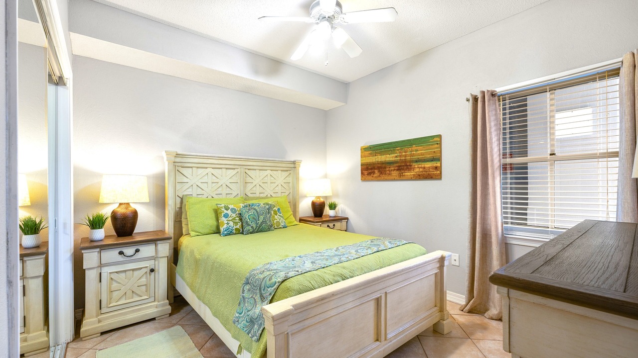 Photo of Bedroom in Pensacola Beach