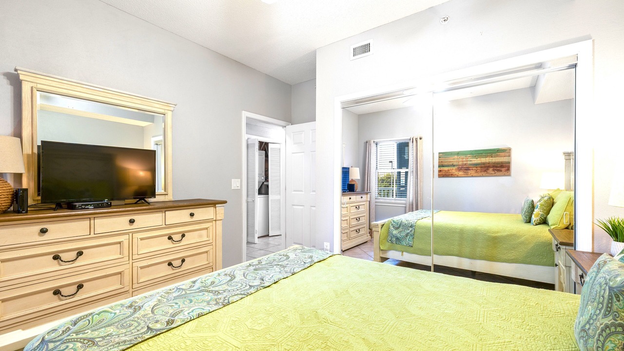 Photo of Bedroom in Pensacola Beach