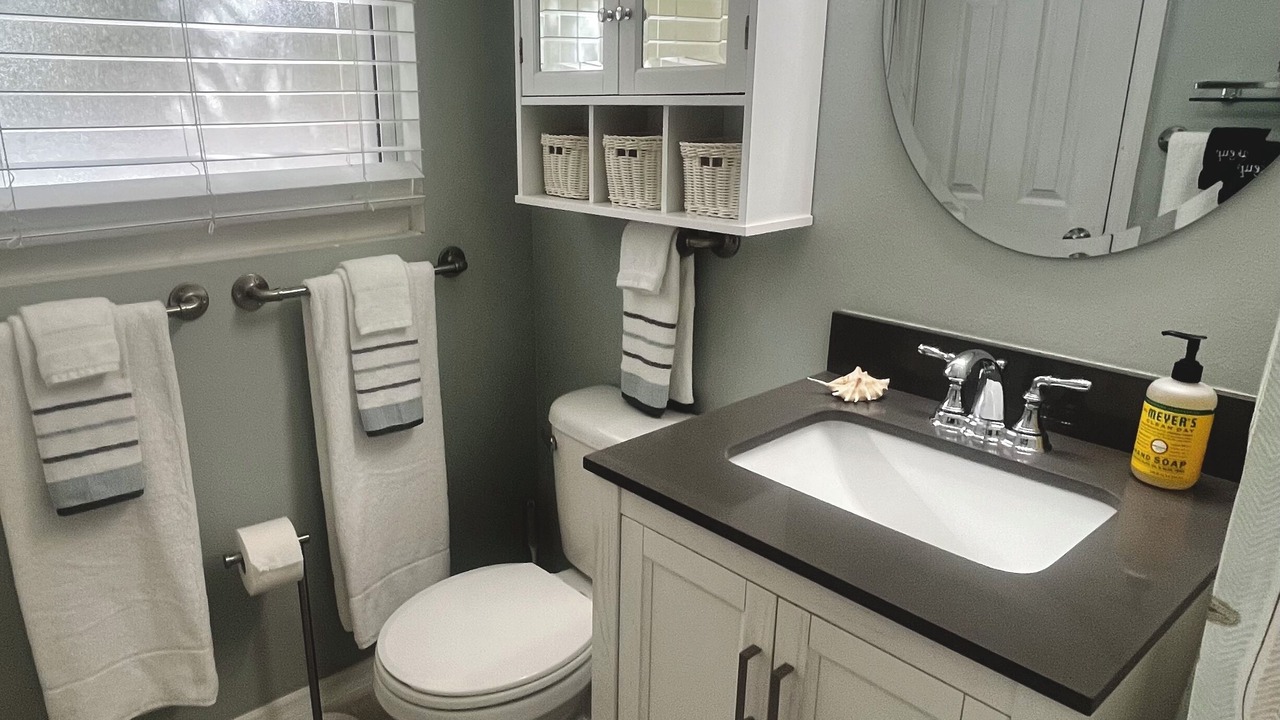 Photo of Bathroom in Lenox Park