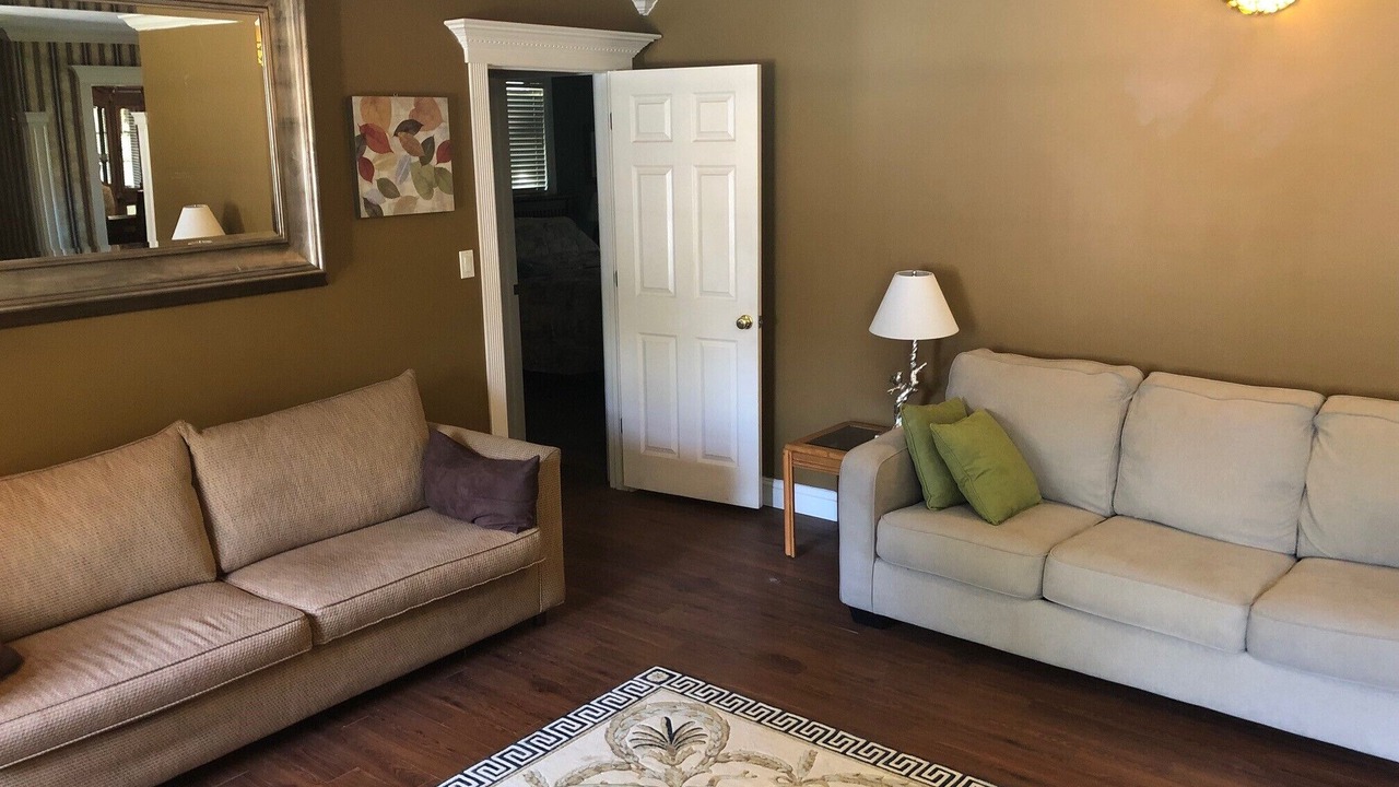 Photo of Livingroom in Jacksonville