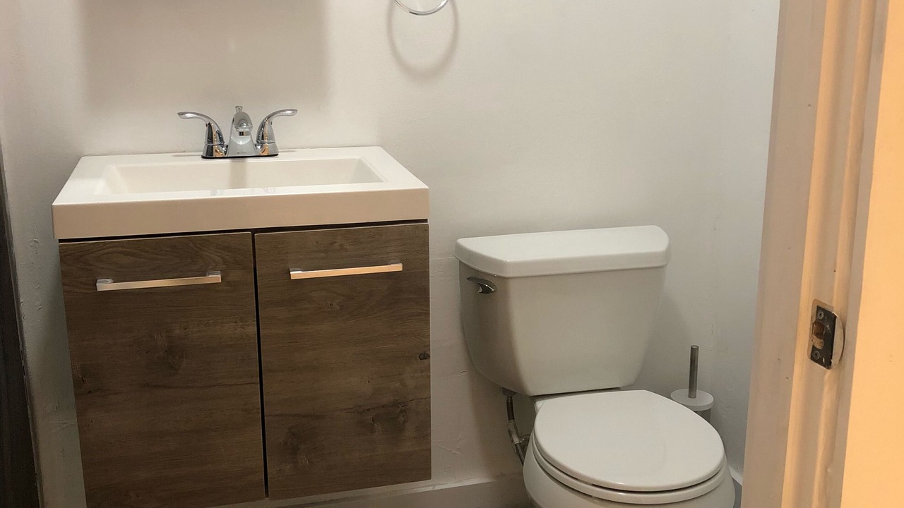 Photo of Bathroom in Sailboat Bend