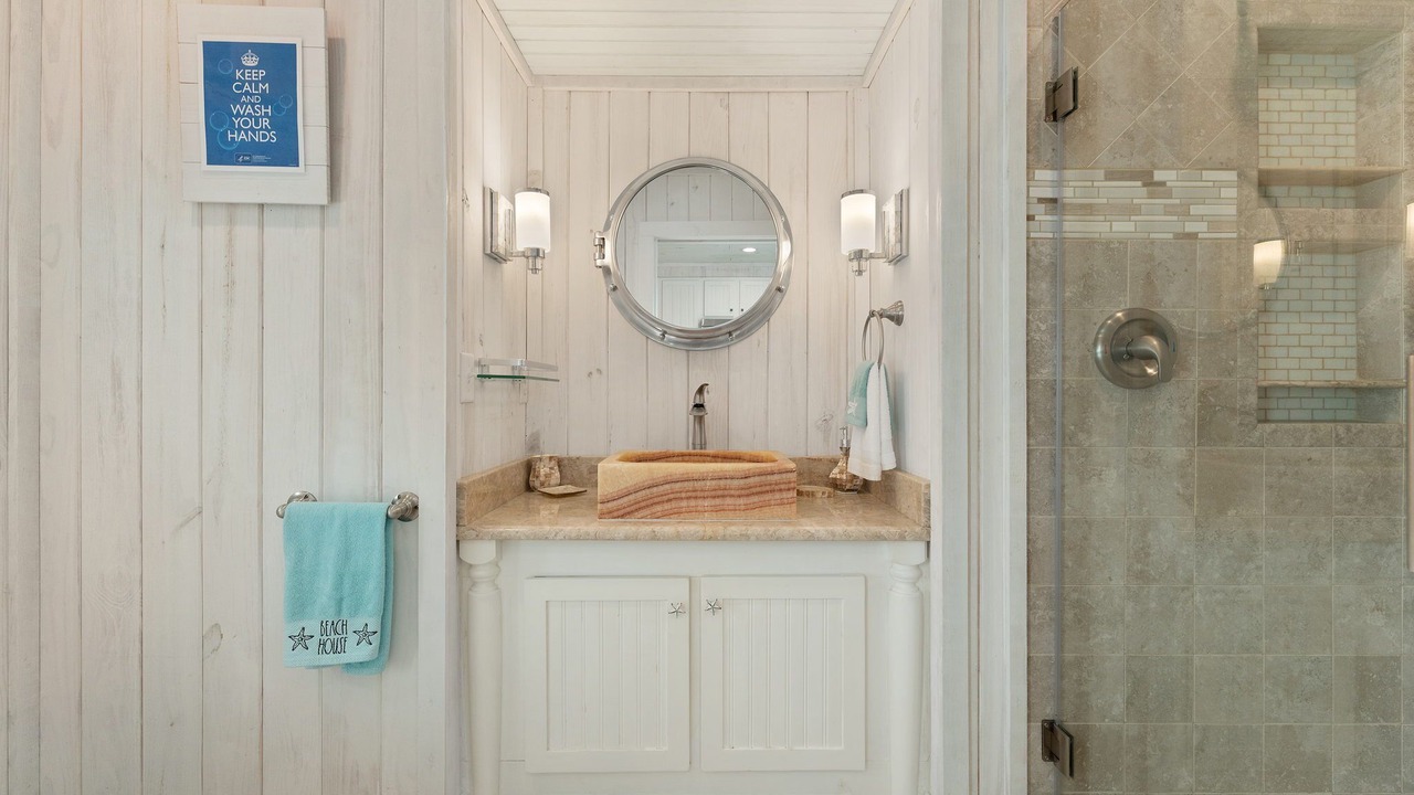 Photo of Bathroom in Navarre