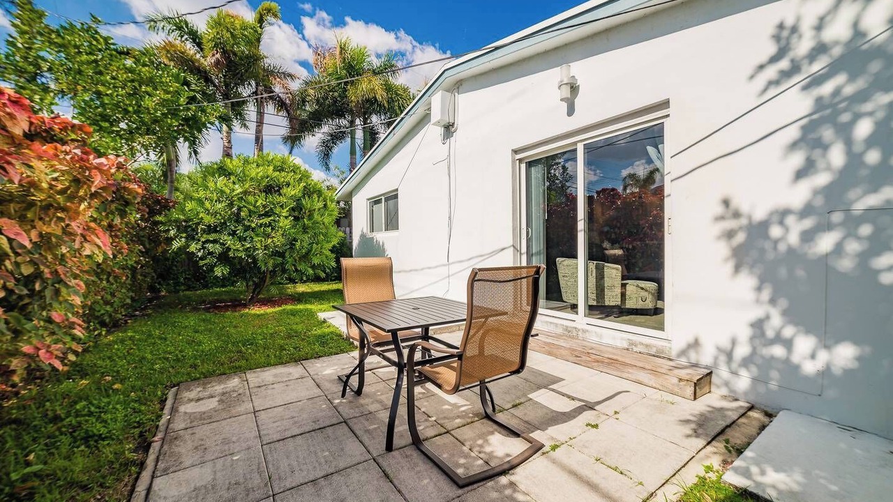 Photo of Outdoor in Poinsettia Heights