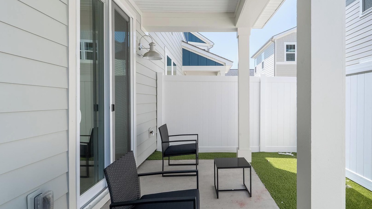 Photo of Patio Balcony in Longs