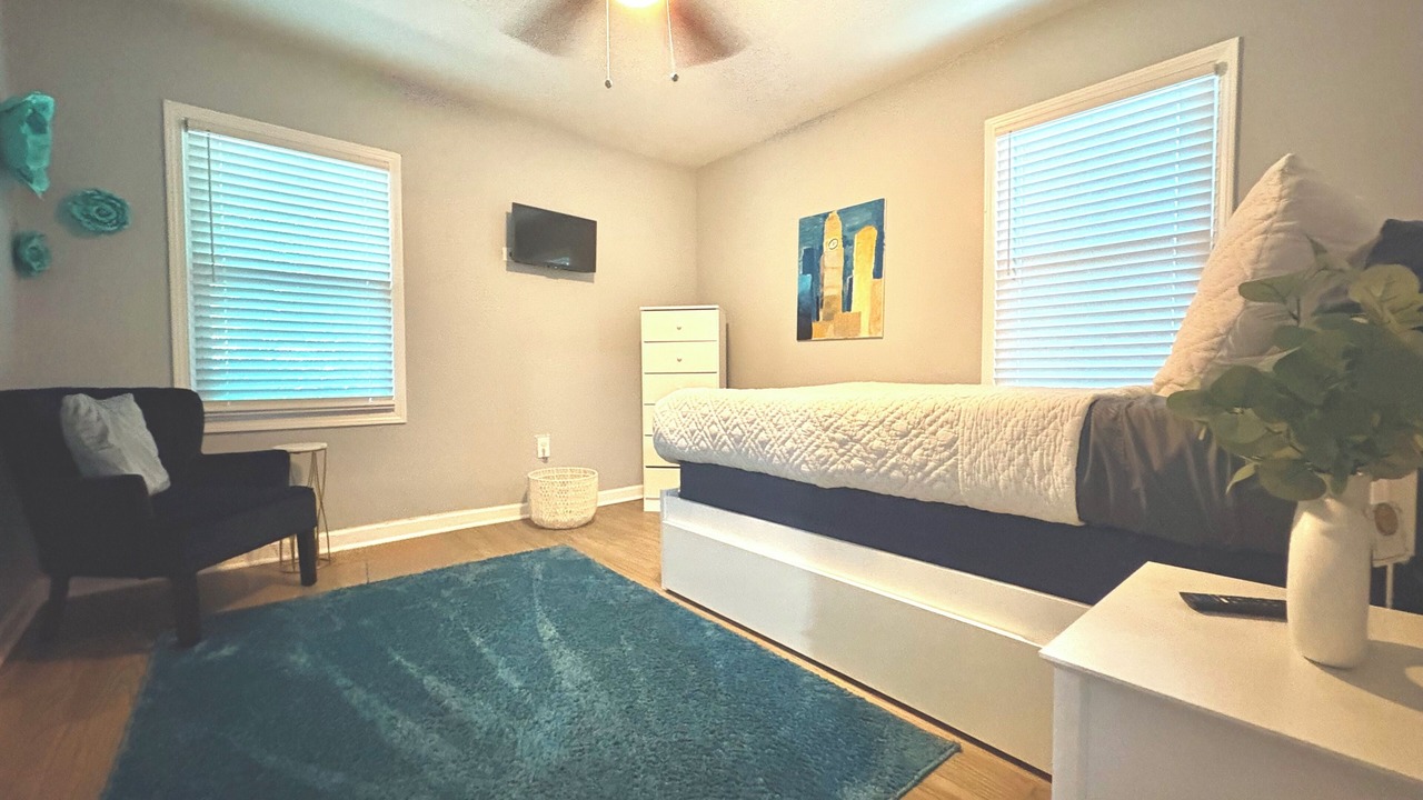 Photo of Bedroom in East Side