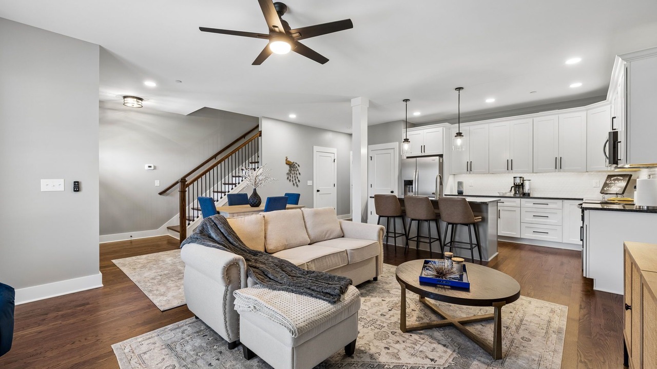 Photo of Livingroom in Ashland City