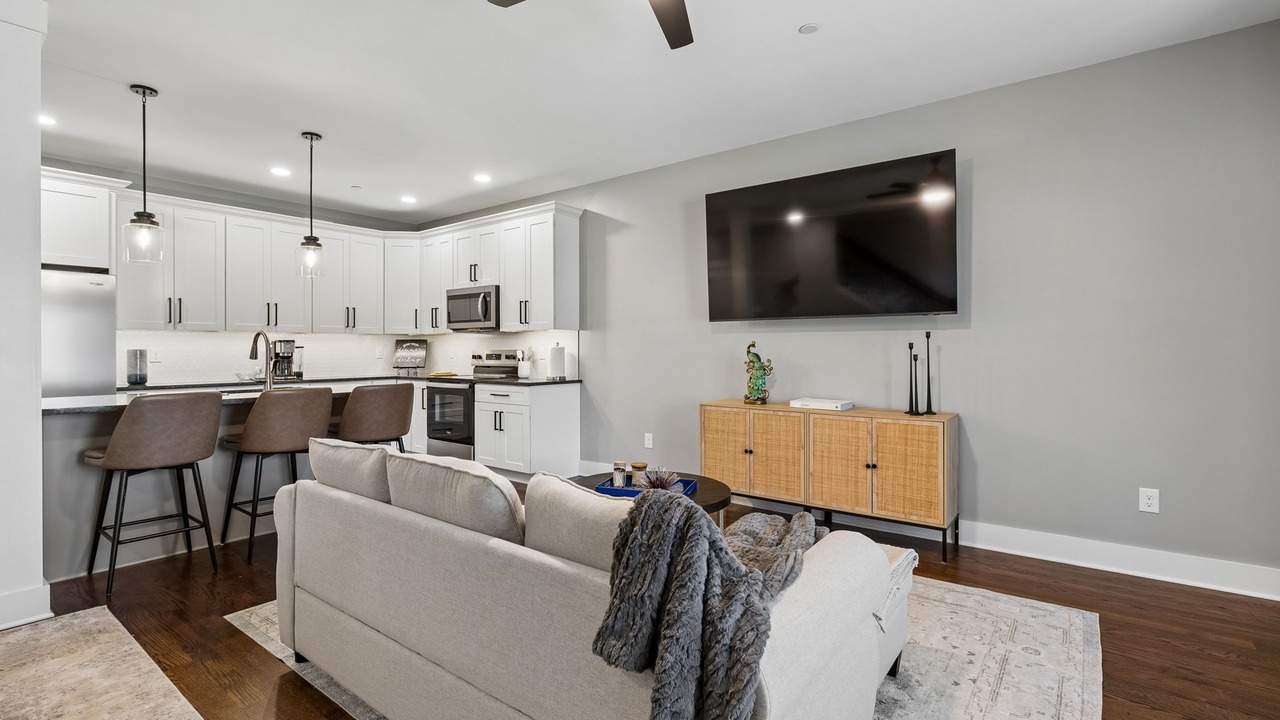 Photo of Livingroom in Ashland City