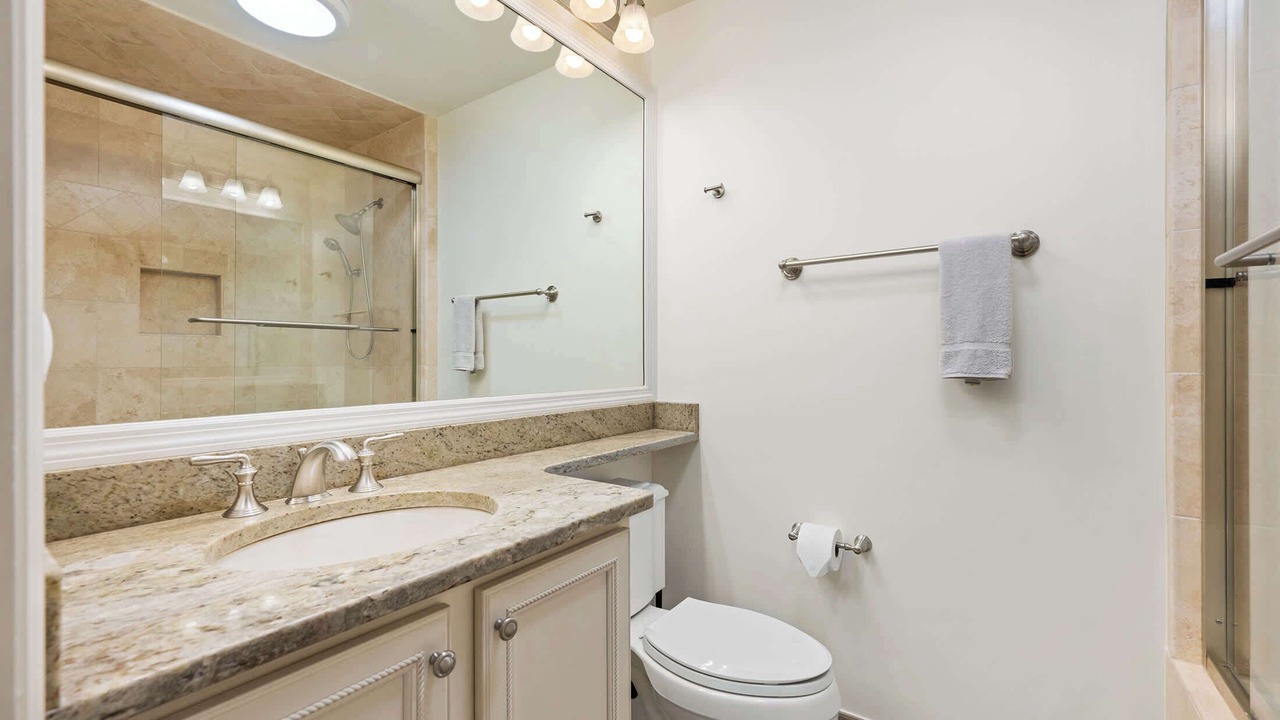 Photo of Bathroom in Folly Field