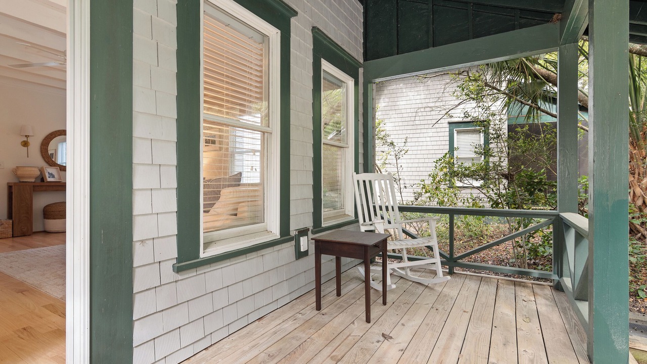 Photo of Patio Balcony in Surfman's Walk