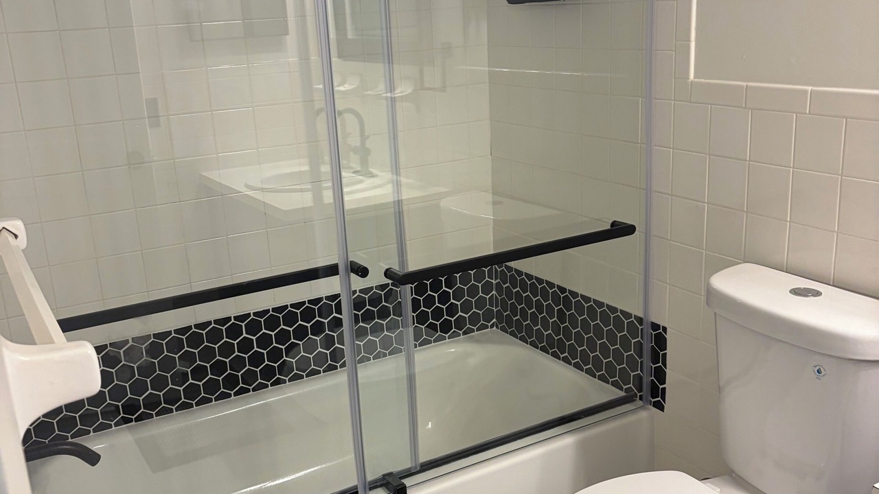 Photo of Bathroom in On Top of The World