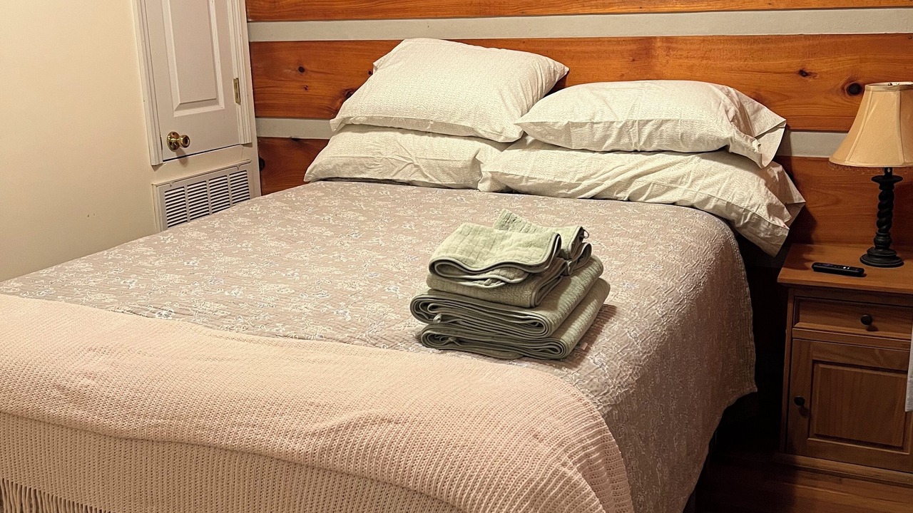 Photo of Bedroom in Cosby